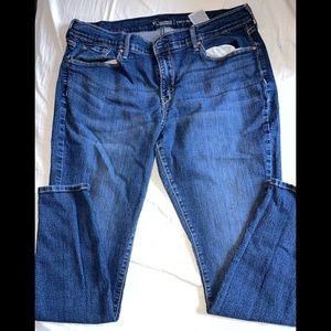Levi’s Signature jeans
